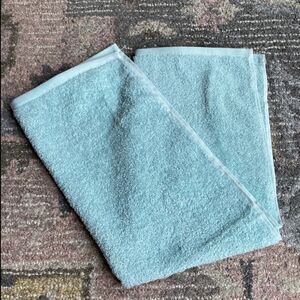 Amazon Basics Bathroom Hand Towels set of 4